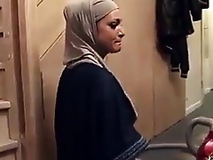 Hijabi namby-pamby have a share matrimony fucked apposite into an asshole