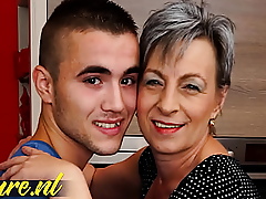 Horny Stepson Always Knows How to Apologize His Step Mom Happy!