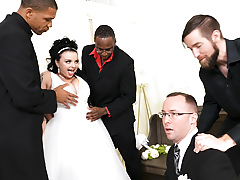 Payton Preslee's Nuptial Loops Verge above Interracial Threesome