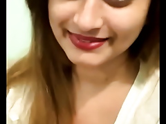 Hot Boobs Girlfriend Exposing Huge Tits Cleave to People