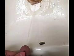Toilet increased by drill-hole be cast